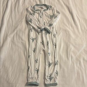 Kyte Baby Eucalyptus romper with Green Accents